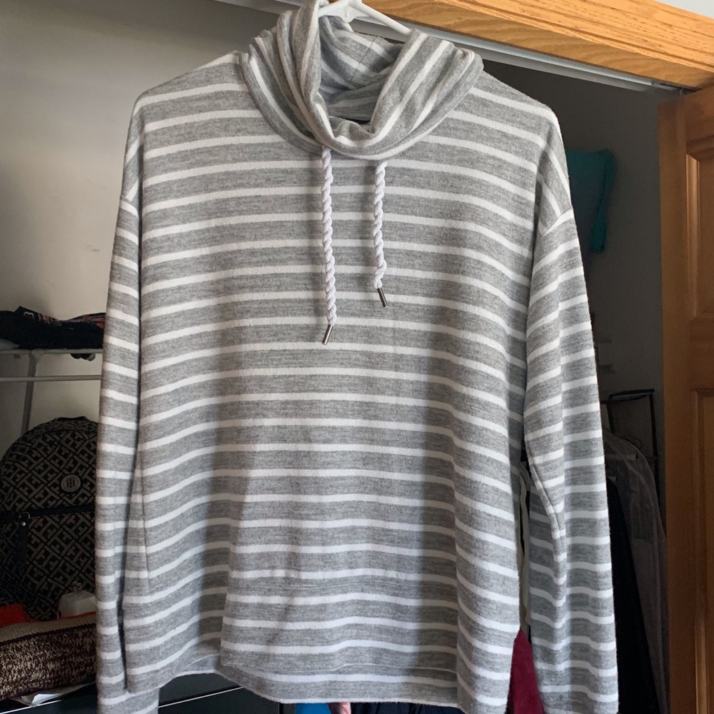 BR cowl-knock, casual top, size XS